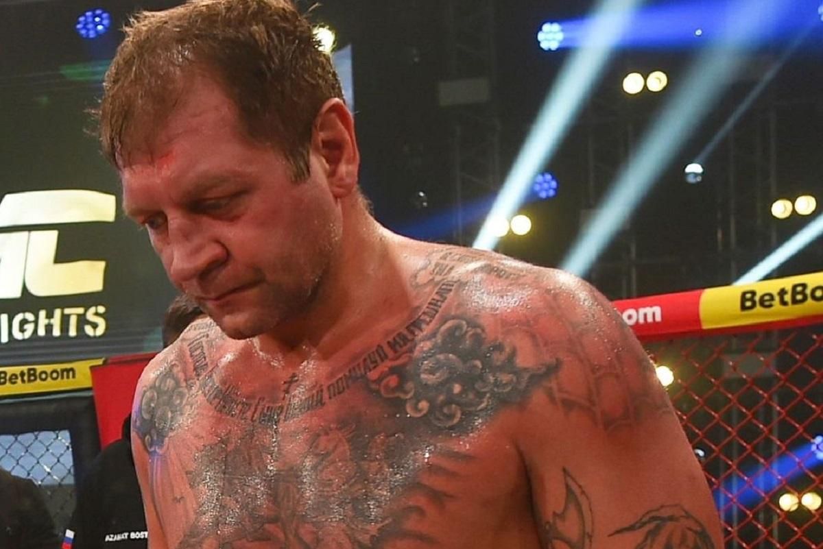 Бразильський боєць ефектно переміг росіянина у першому раунді: відео поєдинку - Спорт 24 Бразильський боєць ефектно переміг росіянина у першому раунді: відео поєдинку - Спорт 24