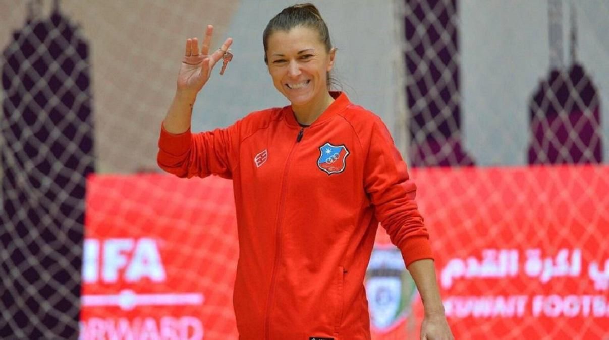 Футзалістка збірної України забила красень-гол п'яткою у Кувейті: відео моменту - Спорт 24 Футзалістка збірної України забила красень-гол п'яткою у Кувейті: відео моменту - Спорт 24