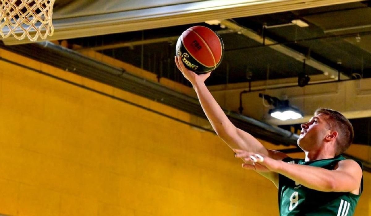 Словенский баскетболист необычно отреагировал на победителя "Золотого мяча": видео удара Словенский баскетболист необычно отреагировал на победителя "Золотого мяча": видео удара