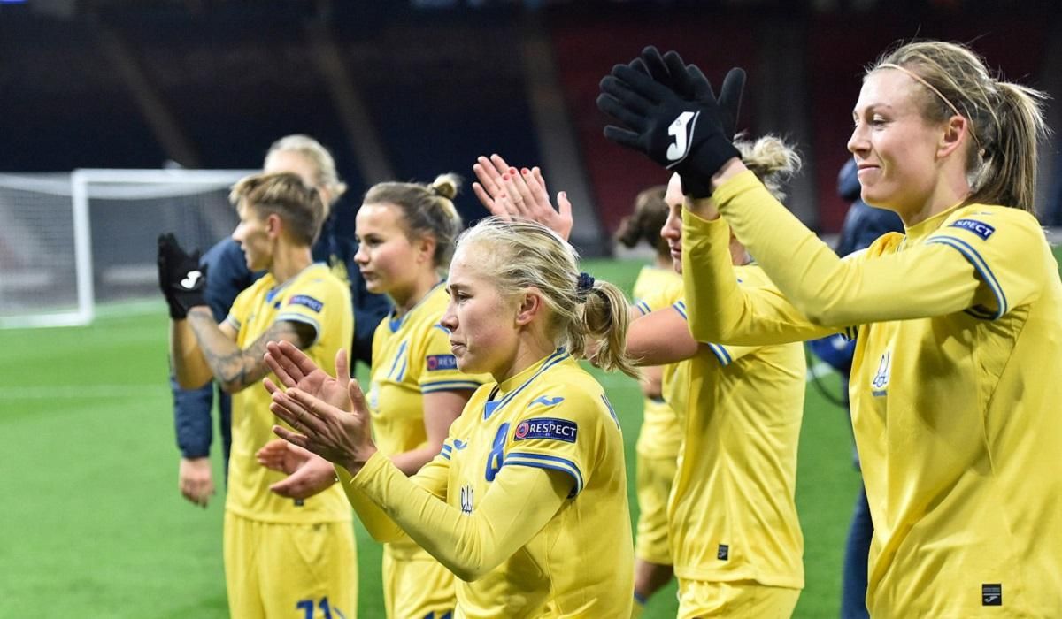 Украина обидно проиграла Венгрии: камбэк "сине-желтых" с 3:0 и гол-шедевр