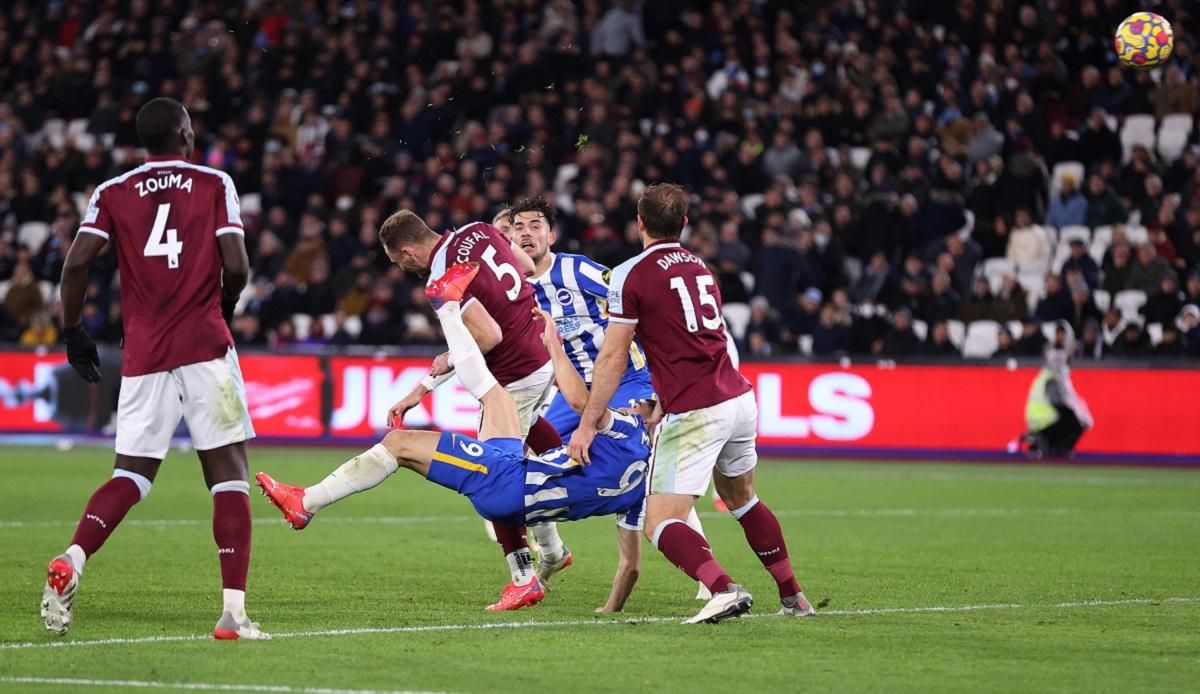 Брайтон "украл" победу у клуба Ярмоленко после удара в падении через себя: видео гола Брайтон "украл" победу у клуба Ярмоленко после удара в падении через себя: видео гола