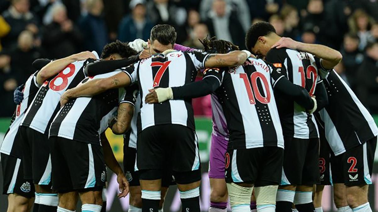 Самый богатый клуб АПЛ составил список игроков, которых хочет купить зимой Самый богатый клуб АПЛ составил список игроков, которых хочет купить зимой