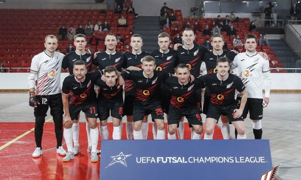 Ураган проиграл ключевой матч венграм и вылетел из футзальной Лиги чемпионов Ураган проиграл ключевой матч венграм и вылетел из футзальной Лиги чемпионов