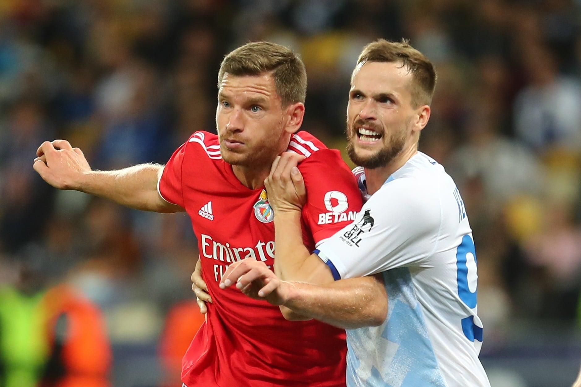 Футболист Динамо сдал положительный тест на коронавирус и пропустит матч Лиги чемпионов Футболист Динамо сдал положительный тест на коронавирус и пропустит матч Лиги чемпионов