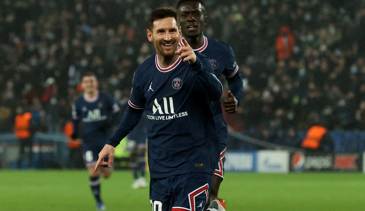 Месси побил рекорд легендарного Пеле по количеству голов в карьере Месси побил рекорд легендарного Пеле по количеству голов в карьере