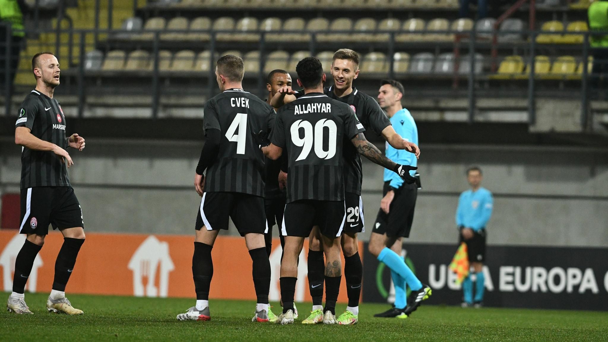 Зоря забила гарматним ударом зі штрафного у ворота російського голкіпера: відео шедевру - Спорт 24 Зоря забила гарматним ударом зі штрафного у ворота російського голкіпера: відео шедевру - Спорт 24