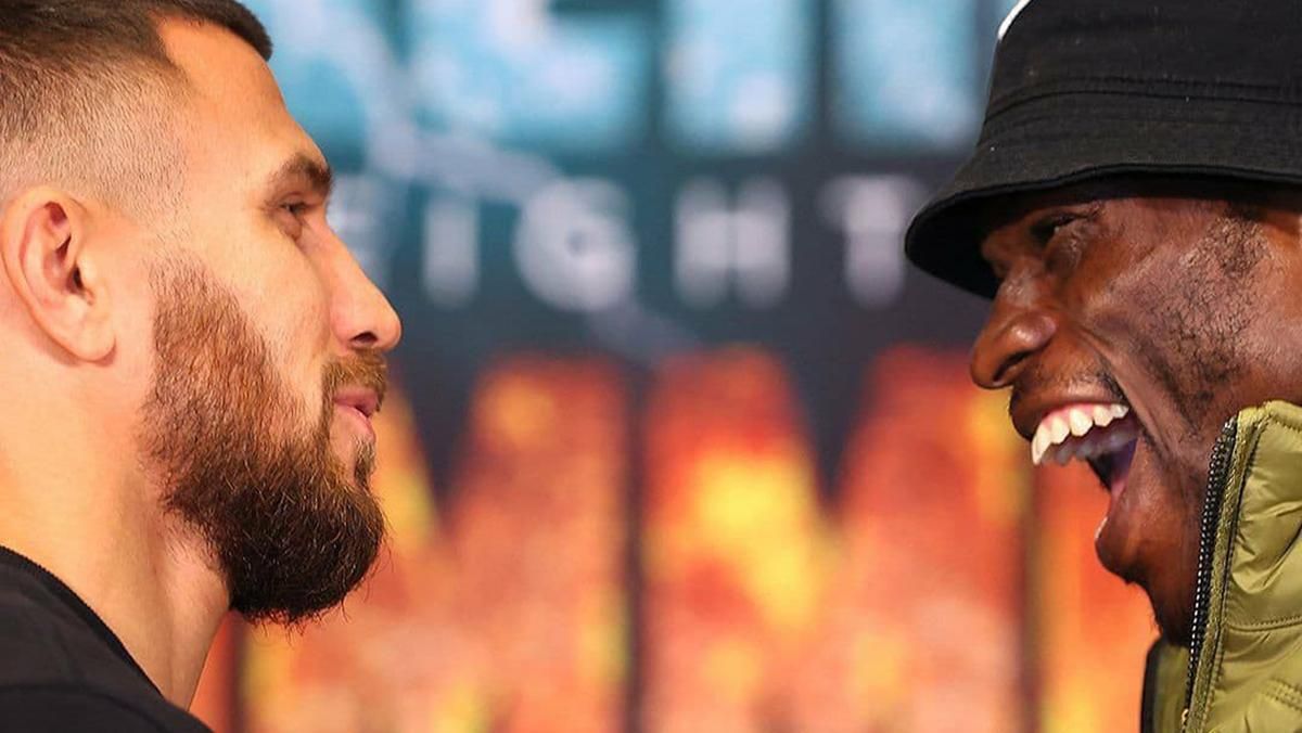 Ломаченко та Коммі провели дуель поглядів – боксери розсміялися та обійнялися: відео - новини боксу - Спорт 24 Ломаченко та Коммі провели дуель поглядів – боксери розсміялися та обійнялися: відео - новини боксу - Спорт 24