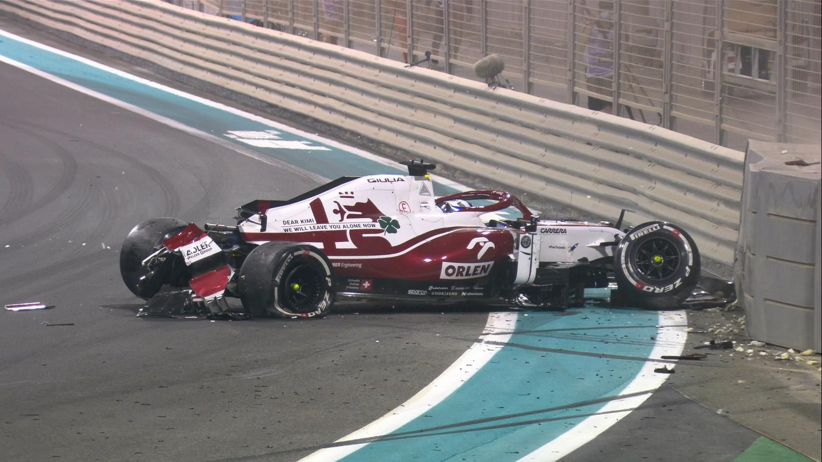 Кими Райкконен разбил о стену эксклюзивный болид перед последней гонкой в карьере: видео аварии Кими Райкконен разбил о стену эксклюзивный болид перед последней гонкой в карьере: видео аварии
