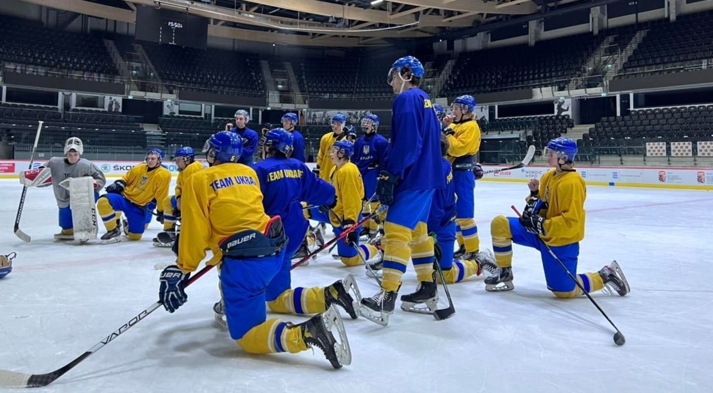 Україна розгромила Естонію у стартовому матчі чемпіонату світу з хокею - Спорт 24 Україна розгромила Естонію у стартовому матчі чемпіонату світу з хокею - Спорт 24