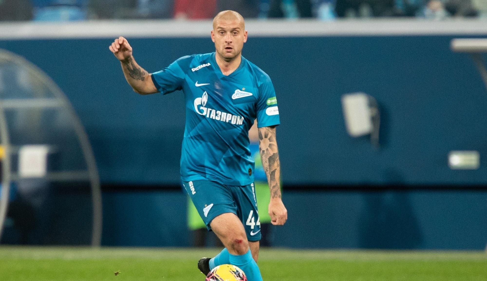 Готов ко всему: экс-футболист сборной Украины хочет остаться играть в России Готов ко всему: экс-футболист сборной Украины хочет остаться играть в России