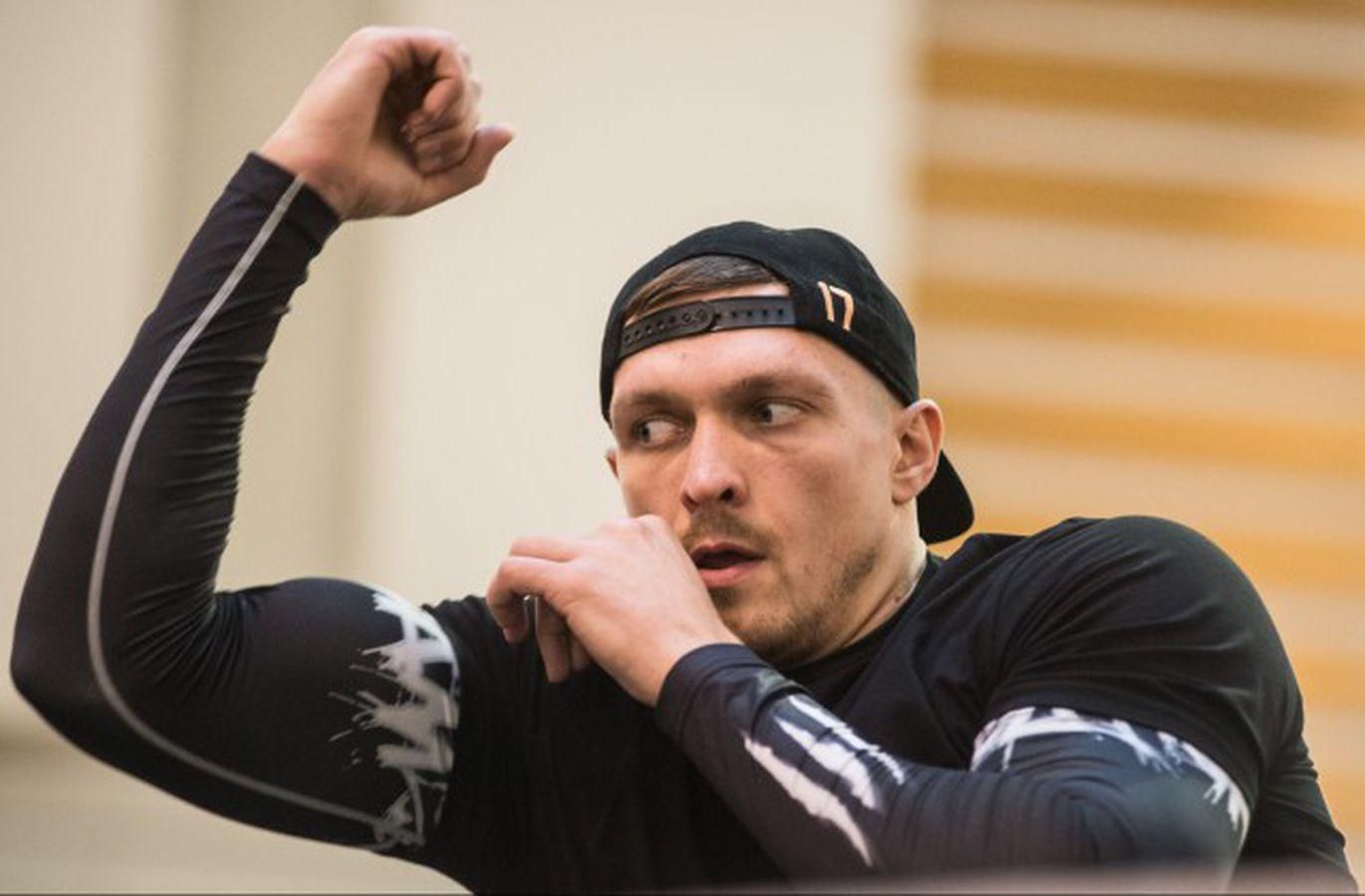 "Танцы со звездами" ждут: Усик исполнил танец в Дубае – зажигательное видео "Танцы со звездами" ждут: Усик исполнил танец в Дубае – зажигательное видео