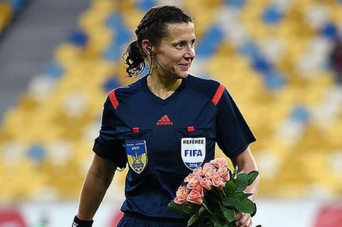 В мужском списке судей УЕФА впервые в истории появились рефери-женщины: среди них есть украинка