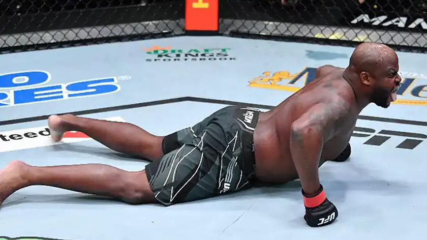 Боєць UFC ледь не розколов голову супернику, відправивши у важкий нокаут – відео - Спорт 24