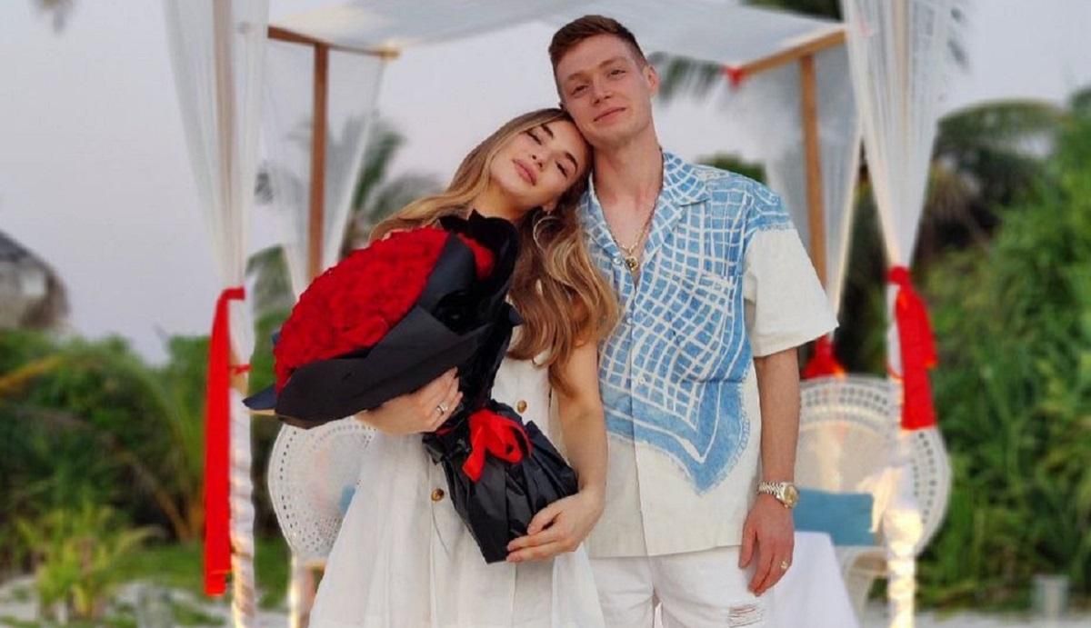 Мальовничі Мальдіви: як відпочивають зірки збірної України у відпустці – гарячі фото - Спорт 24 Мальовничі Мальдіви: як відпочивають зірки збірної України у відпустці – гарячі фото - Спорт 24