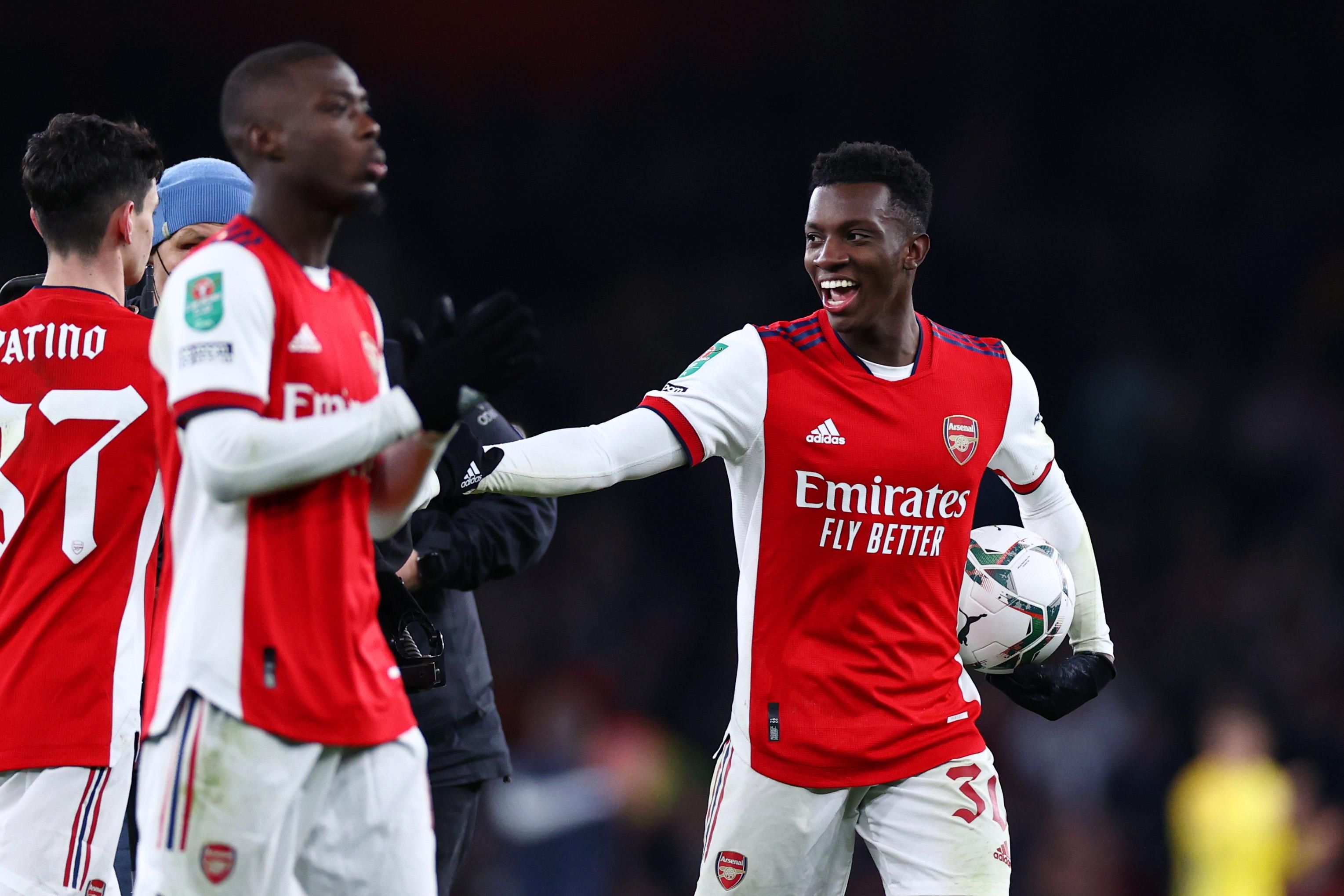 Нападник Арсенала елегантним голом п'яткою "поховав" суперника у Кубку ліги: відео взяття воріт - Спорт 24 Нападник Арсенала елегантним голом п'яткою "поховав" суперника у Кубку ліги: відео взяття воріт - Спорт 24