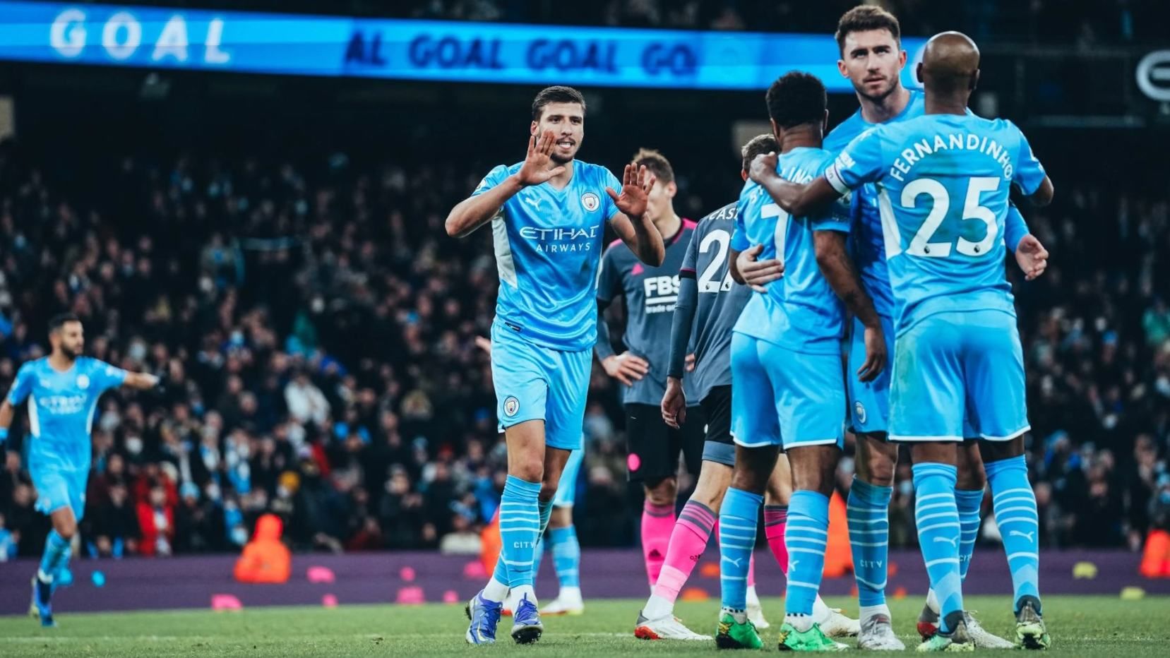 Зинченко помог МанСити обыграть Лестер в матче с 9 голами: видеообзор Зинченко помог МанСити обыграть Лестер в матче с 9 голами: видеообзор