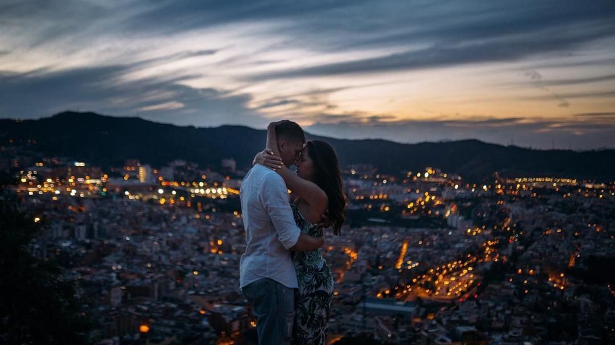 Ми з першого класу за однією партою сиділи, – форвард збірної Довбик розповів історію кохання - Спорт 24 Ми з першого класу за однією партою сиділи, – форвард збірної Довбик розповів історію кохання - Спорт 24