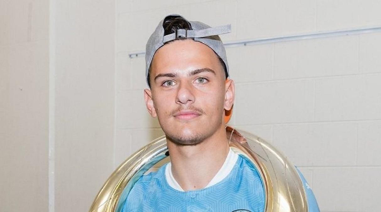 Украинский футболист принял решение играть за сборную Австралии Украинский футболист принял решение играть за сборную Австралии