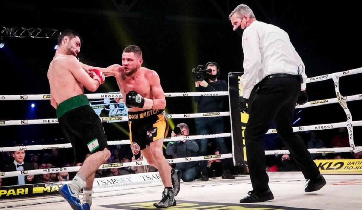 Кровавая "мясорубка": состояние здоровья Беринчика после успешной защиты титула с россиянином Кровавая "мясорубка": состояние здоровья Беринчика после успешной защиты титула с россиянином