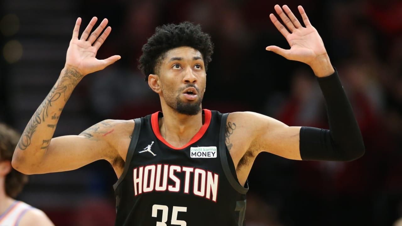 Болельщица получила значительные травмы, когда в нее попали баскетбольным мячом: видео эпизода Болельщица получила значительные травмы, когда в нее попали баскетбольным мячом: видео эпизода