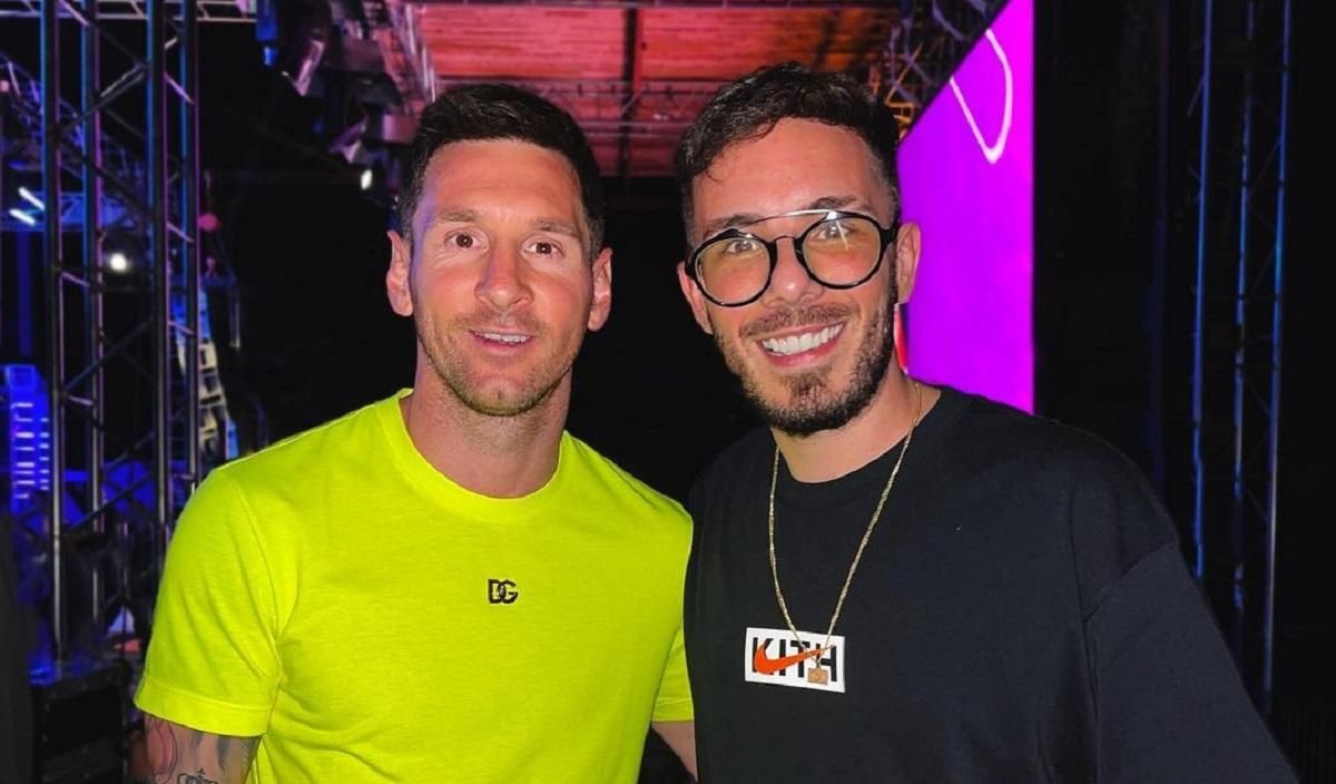 "Виноват" в болезни Месси: аргентинские болельщики угрожают известному ди-джею "Виноват" в болезни Месси: аргентинские болельщики угрожают известному ди-джею