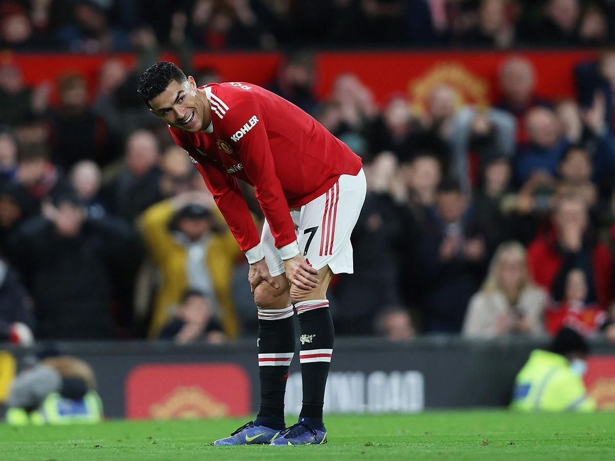 З капітаном Роналду пішли на дно: Манчестер Юнайтед зазнав поразки від команди українця - Спорт 24 З капітаном Роналду пішли на дно: Манчестер Юнайтед зазнав поразки від команди українця - Спорт 24