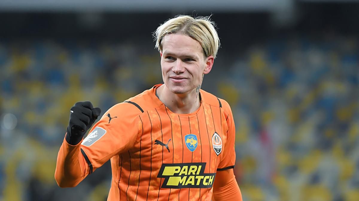 Брентфорд не полишає спроб підписати Мудрика, дві попередні пропозиції Шахтар відхилив - Спорт 24 Брентфорд не полишає спроб підписати Мудрика, дві попередні пропозиції Шахтар відхилив - Спорт 24