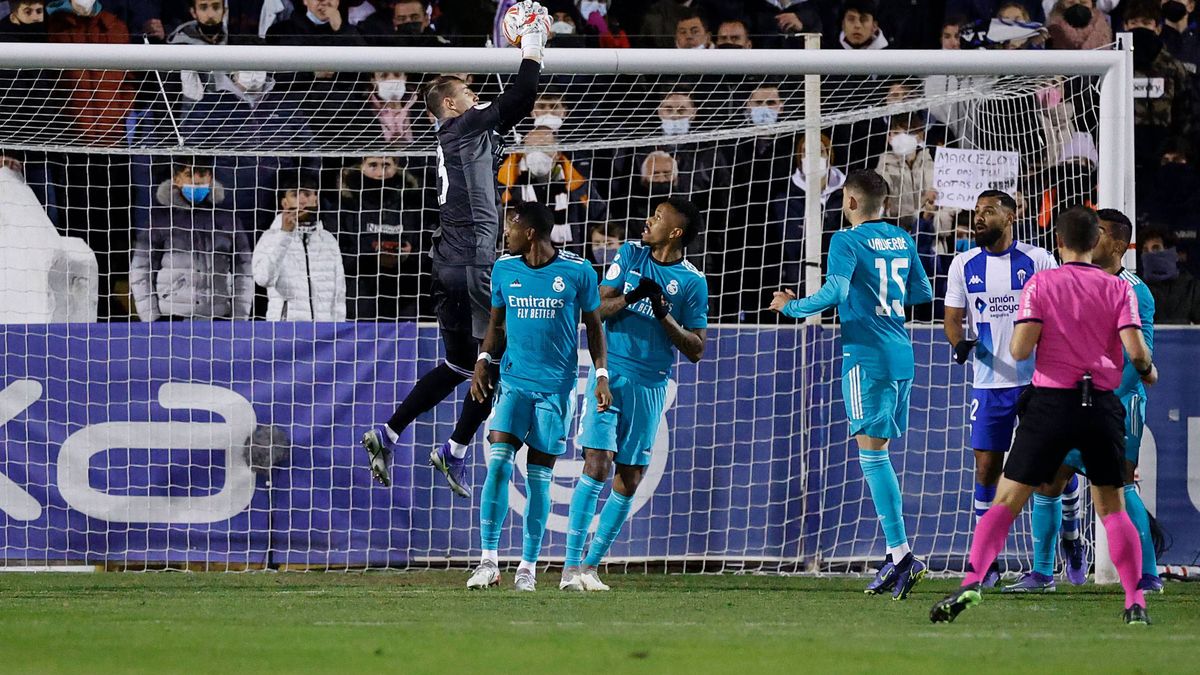 Лунін зіграв перший матч за Реал в цьому сезоні: пропустив гол, але допоміг команді перемогти - Спорт 24