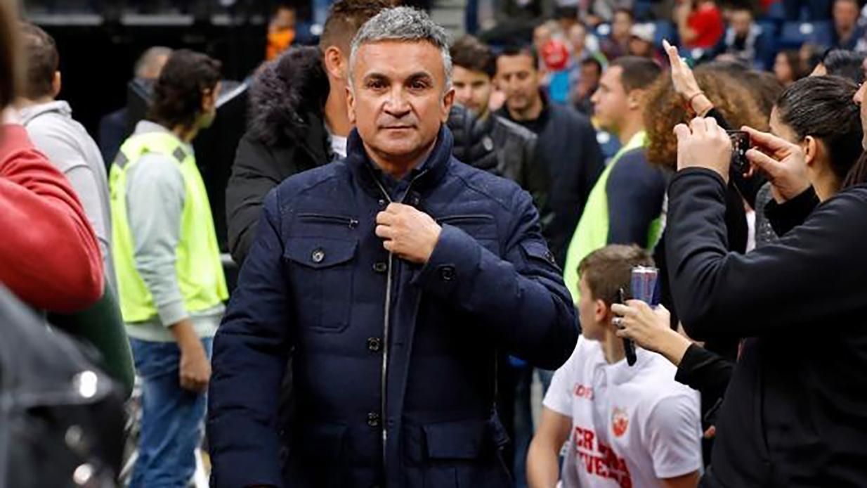 Начинается более серьезная игра, – отец Джоковича о скандальном въезде в Австралию Начинается более серьезная игра, – отец Джоковича о скандальном въезде в Австралию