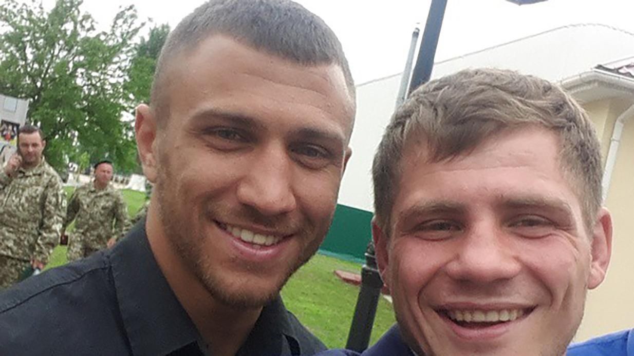 Шансы Беринчика в бою против Ломаченко: тренер ответил цитатой Лобановского Шансы Беринчика в бою против Ломаченко: тренер ответил цитатой Лобановского