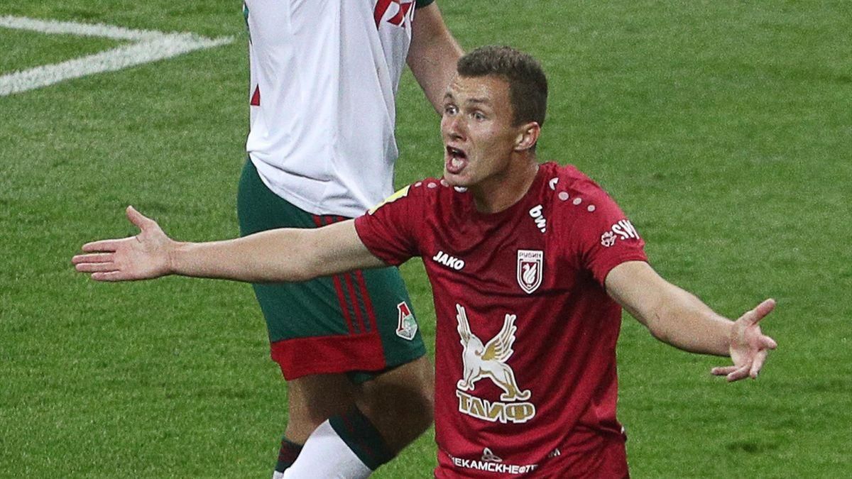 П'яного футболіста збірної Росії вигнали з бару у Красноярську: момент потрапив на відео - Спорт 24 П'яного футболіста збірної Росії вигнали з бару у Красноярську: момент потрапив на відео - Спорт 24