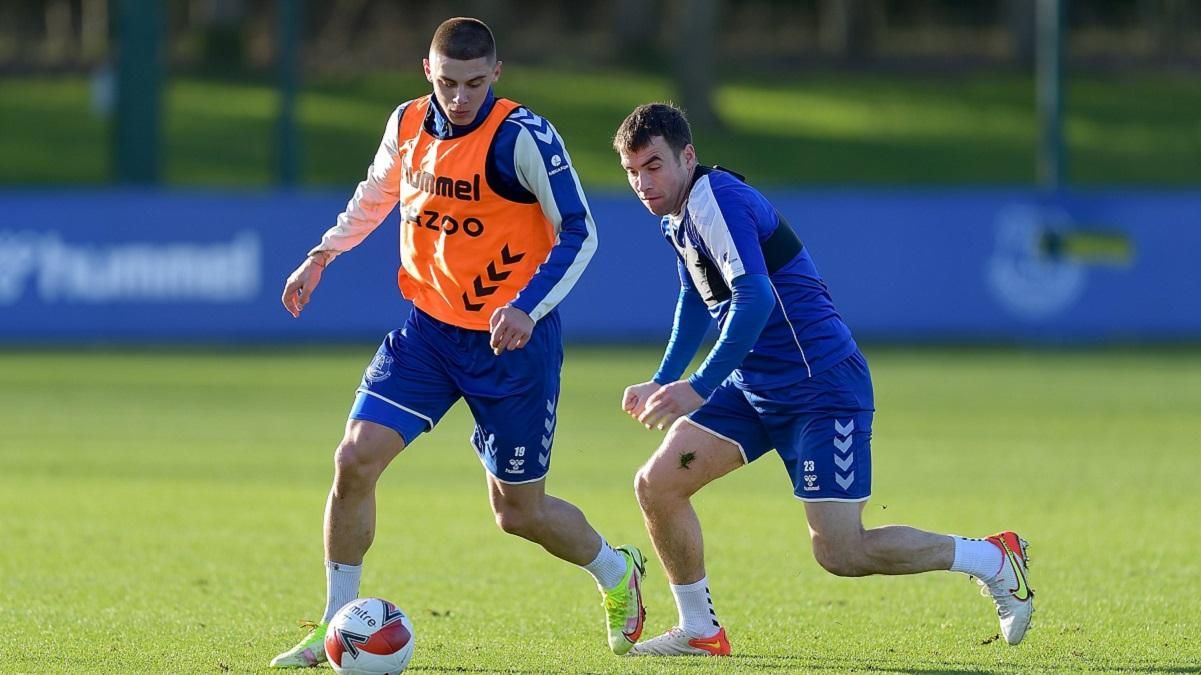 У Миколенко был личный разговор с тренером Эвертона перед возможным дебютом У Миколенко был личный разговор с тренером Эвертона перед возможным дебютом