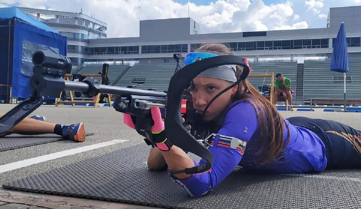 Не смогла сосчитать до двух: биатлонистка из России допустила нелепую ошибку во время спринта Не смогла сосчитать до двух: биатлонистка из России допустила нелепую ошибку во время спринта