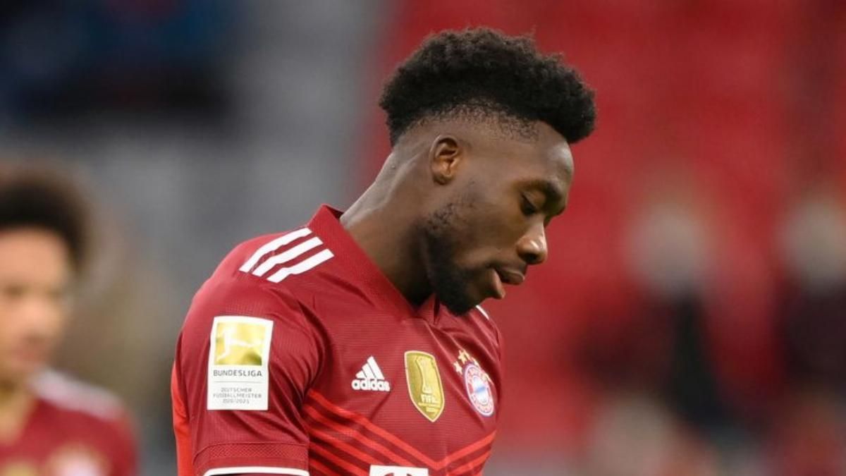 У звезды Баварии обнаружили проблемы с сердцем после коронавируса: его отстранили от тренировок У звезды Баварии обнаружили проблемы с сердцем после коронавируса: его отстранили от тренировок