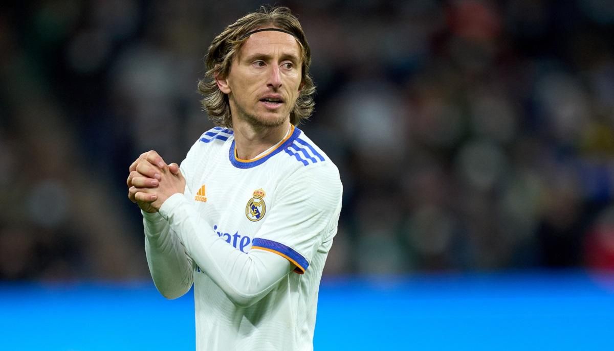 Красивий м'яч Модрича та холоднокровний Бензема: як Реал взяв Суперкубок Іспанії – відео голів - Спорт 24 Красивий м'яч Модрича та холоднокровний Бензема: як Реал взяв Суперкубок Іспанії – відео голів - Спорт 24