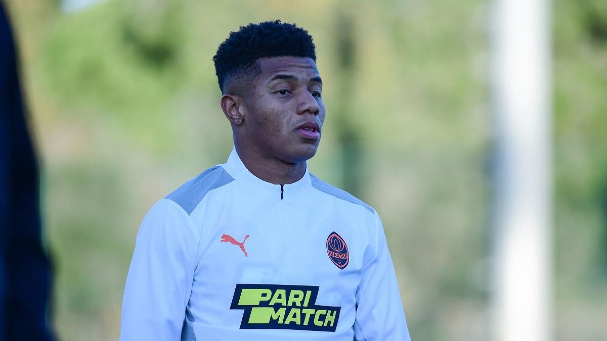 У меня будет номер 11, – новичок Шахтера сравнил себя с легендой "горняков" У меня будет номер 11, – новичок Шахтера сравнил себя с легендой "горняков"