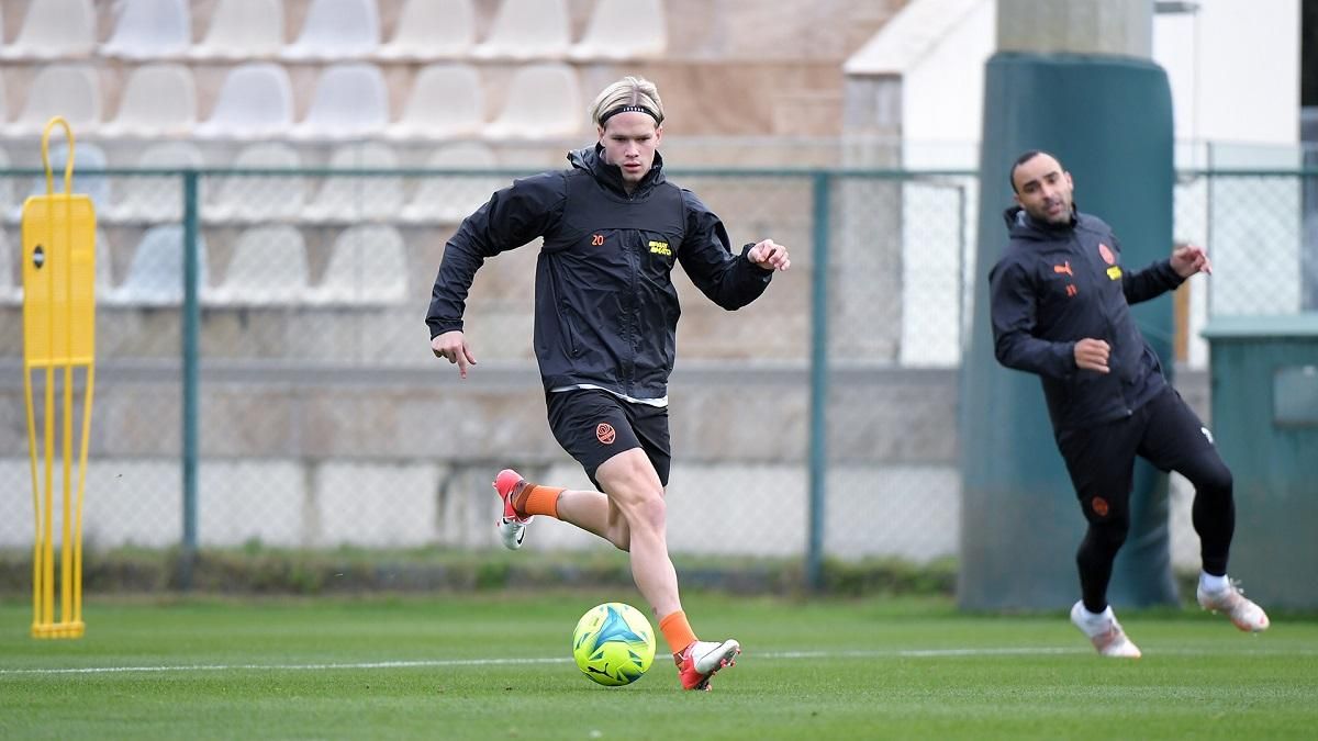 Клуби встають у чергу за Мудриком: з'явився новий претендент із Франції - Спорт 24 Клуби встають у чергу за Мудриком: з'явився новий претендент із Франції - Спорт 24