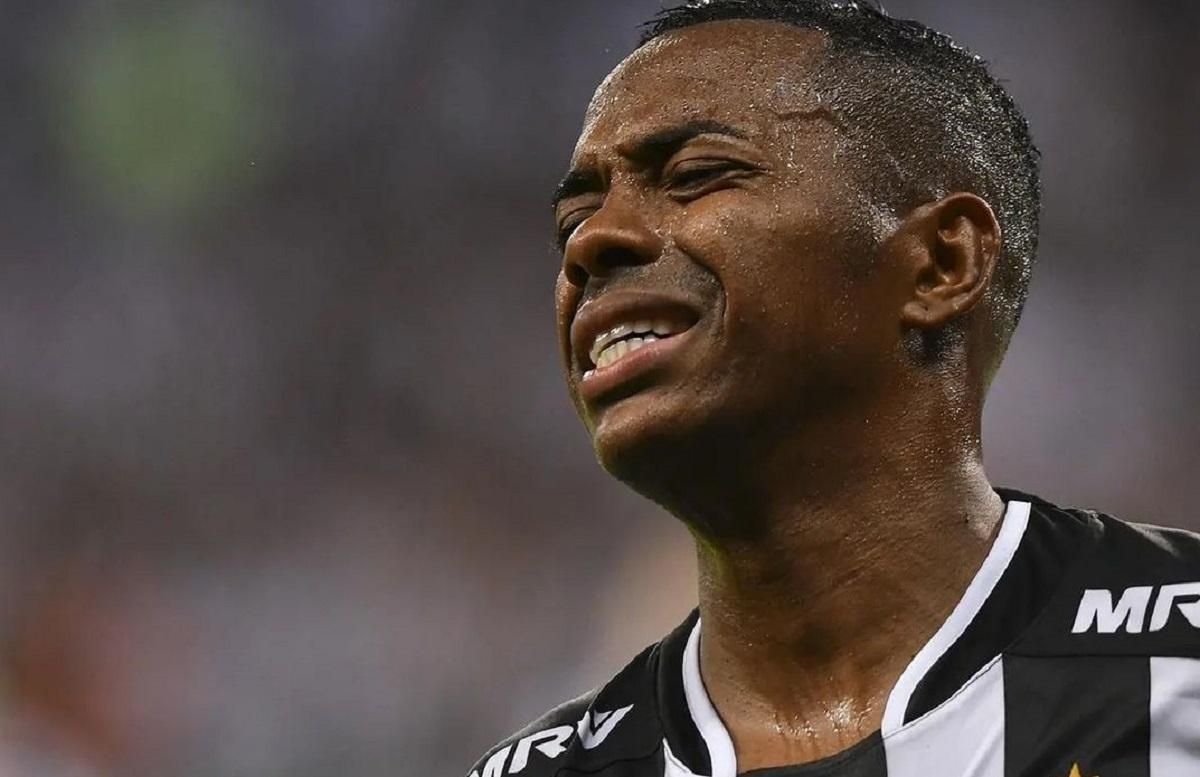 Ексфутболіста збірної Бразилії засудили до 9 років в'язниці за групове зґвалтування - Спорт 24 Ексфутболіста збірної Бразилії засудили до 9 років в'язниці за групове зґвалтування - Спорт 24