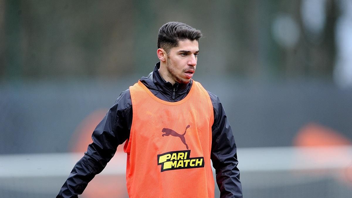 Шахтер может не сберечь футболиста-джокера, расстраивавшего Реал в Лиге чемпионов Шахтер может не сберечь футболиста-джокера, расстраивавшего Реал в Лиге чемпионов