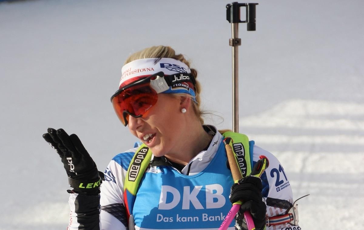 Чеська біатлоністка втратила перемогу в естафеті на Кубку світу через прикре падіння: відео - Спорт 24 Чеська біатлоністка втратила перемогу в естафеті на Кубку світу через прикре падіння: відео - Спорт 24