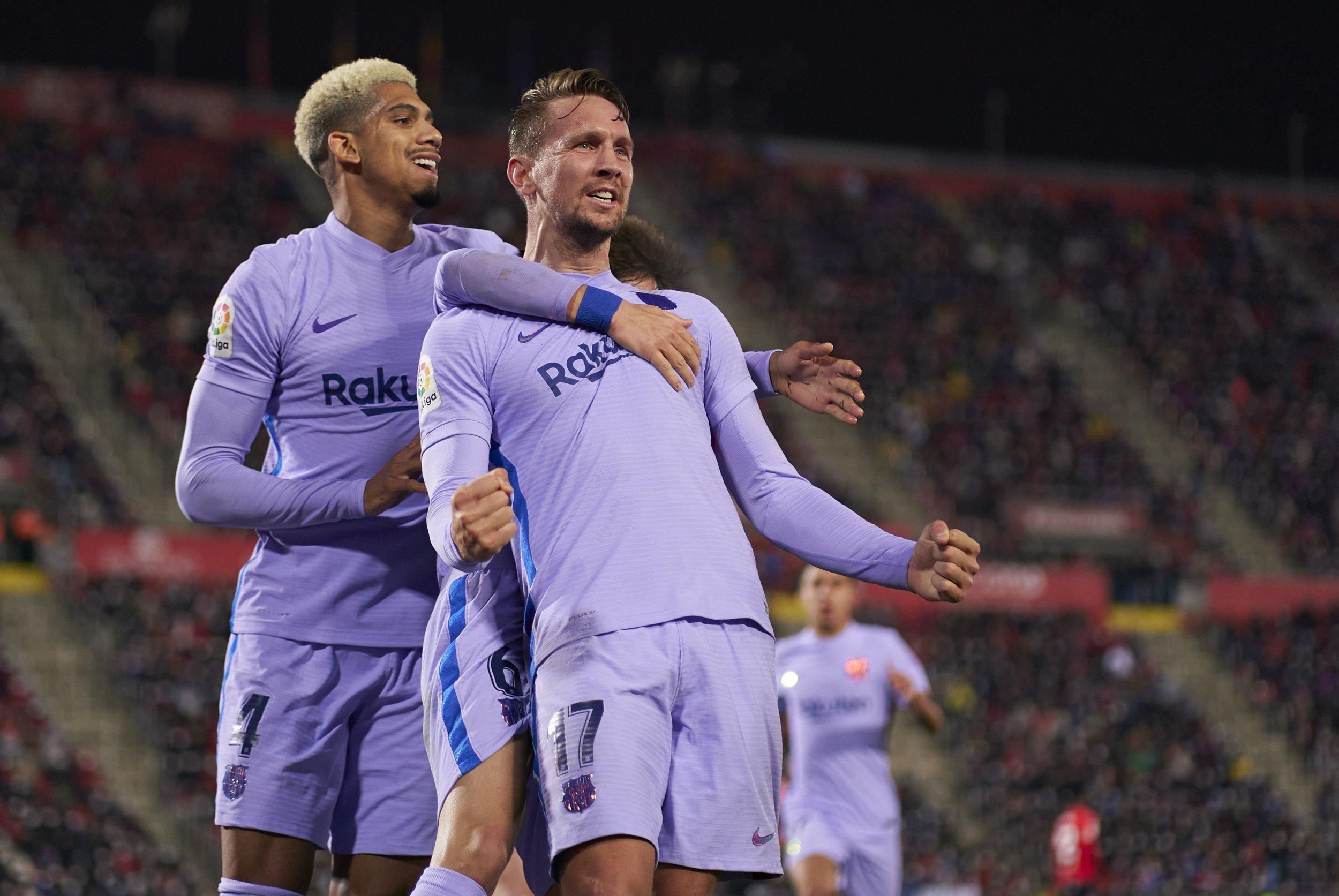 Барселона на последних минутах вымучила победу в матче против Алавеса: видеообзор матча Барселона на последних минутах вымучила победу в матче против Алавеса: видеообзор матча