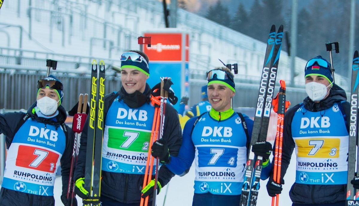 Белорусский биатлонист вылетел за пределы трассы во время эстафеты в Антхольце: видео падения Белорусский биатлонист вылетел за пределы трассы во время эстафеты в Антхольце: видео падения