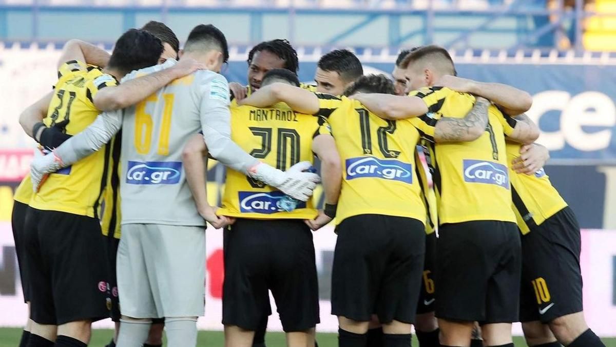 Греческий клуб посвятил победу украинскому футболисту, у которого произошла трагедия