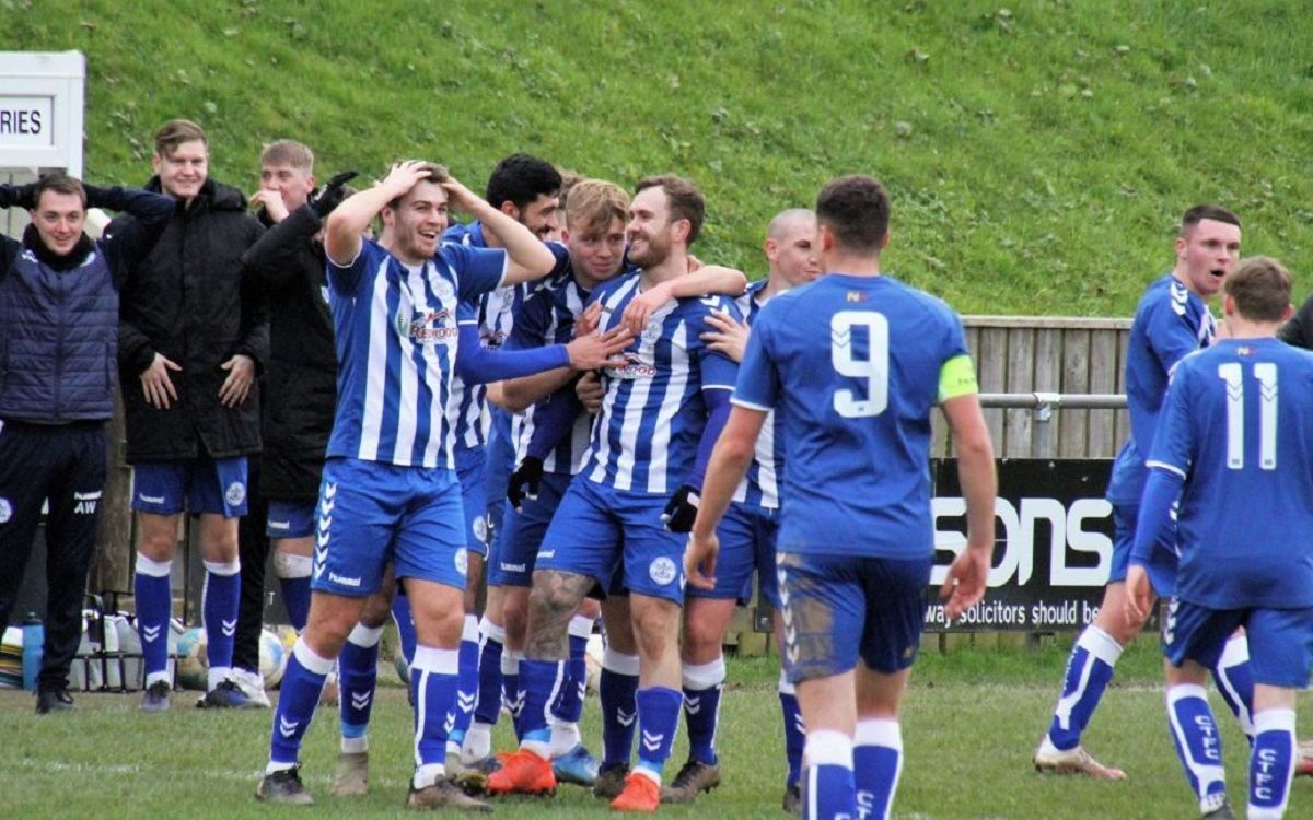 Претендент на гол року: в Англії забили м'яч фантастичним ударом у дев'ятку – відео - Спорт 24 Претендент на гол року: в Англії забили м'яч фантастичним ударом у дев'ятку – відео - Спорт 24