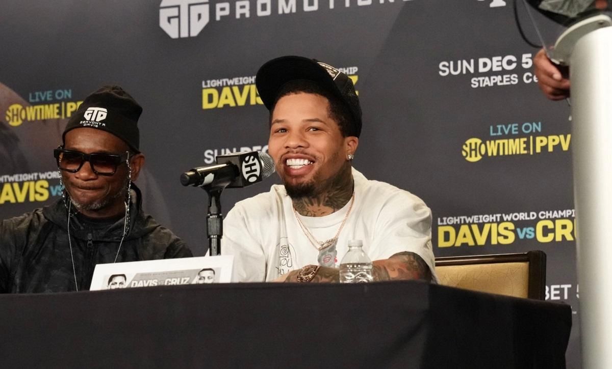 Обвиняли в сексуальном насилии: потенциальный оппонент Ломаченко получил соперника Обвиняли в сексуальном насилии: потенциальный оппонент Ломаченко получил соперника