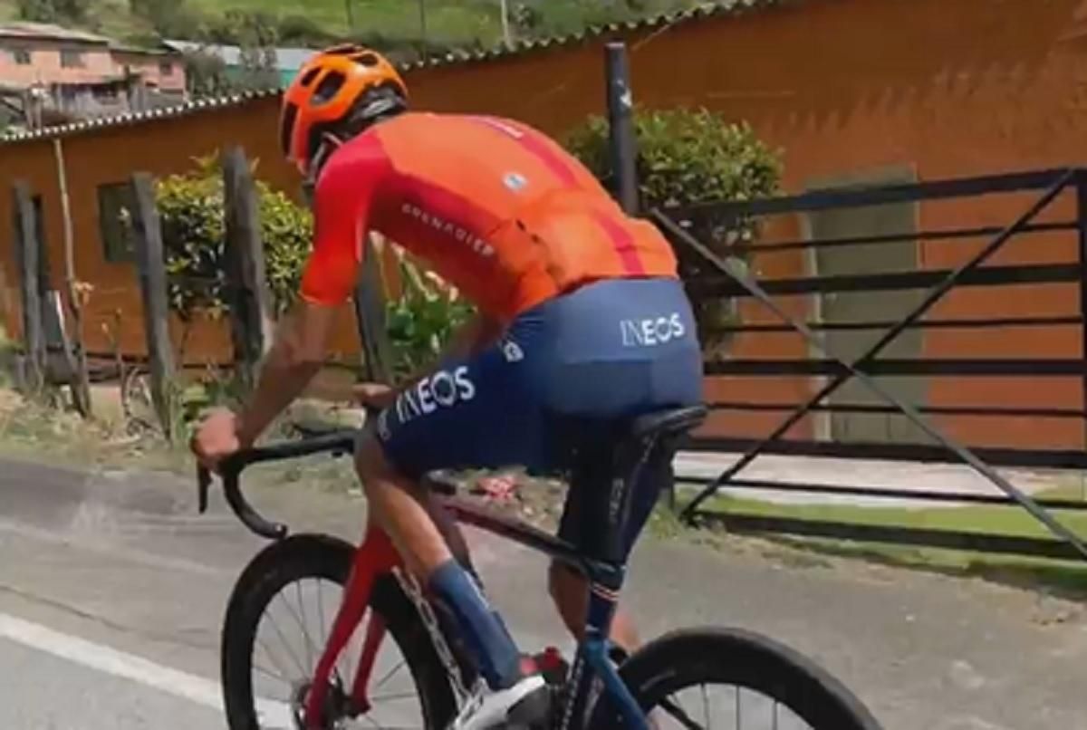 Врізався у пасажирський автобус: відомий велогонщик Берналь потрапив у серйозну аварію - Спорт 24 Врізався у пасажирський автобус: відомий велогонщик Берналь потрапив у серйозну аварію - Спорт 24