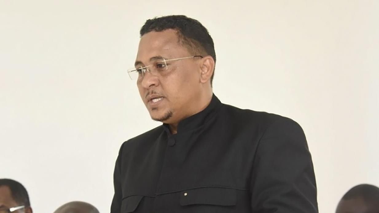 У збірну через ліжко: у Габоні затримали чиновника за сексуальне насильство над футболістами - Спорт 24 У збірну через ліжко: у Габоні затримали чиновника за сексуальне насильство над футболістами - Спорт 24