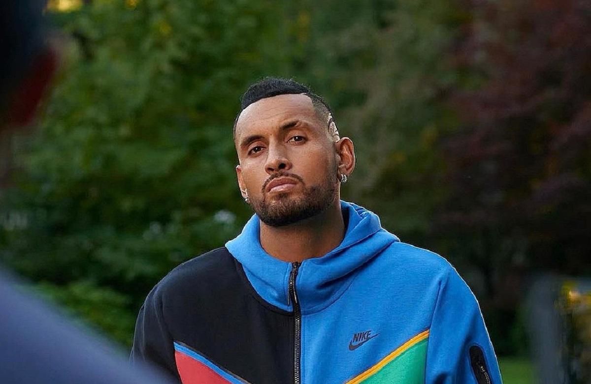 Зламав ракетку та показав середній палець трибунам: Кірьос обурений поведінкою фанатів - Спорт 24 Зламав ракетку та показав середній палець трибунам: Кірьос обурений поведінкою фанатів - Спорт 24