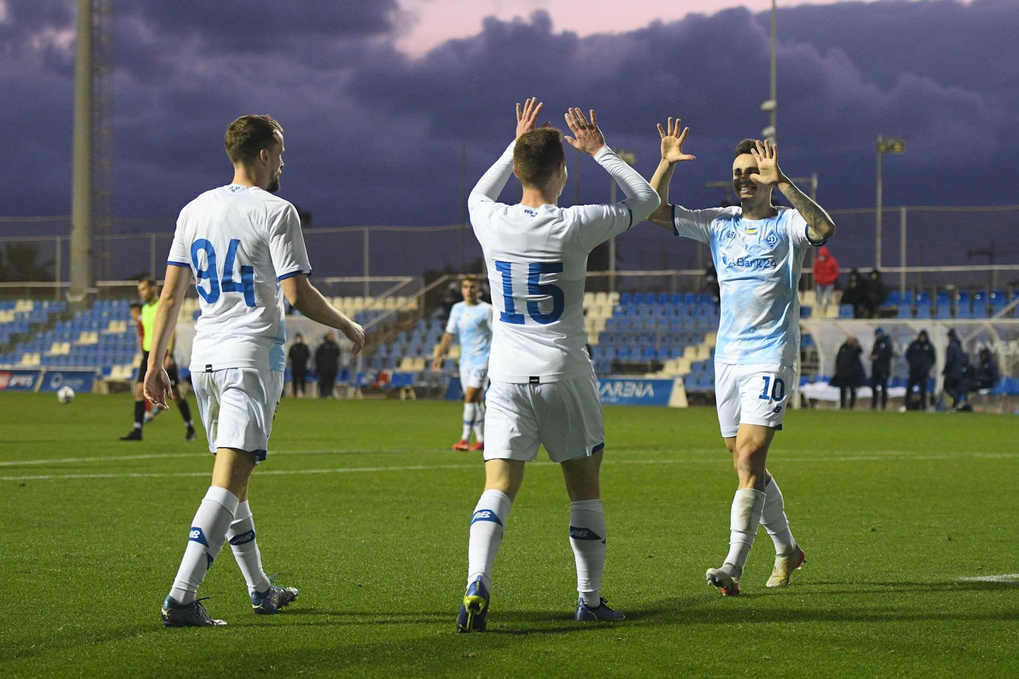 Динамо не втримало перемогу над Буде/Глімт, який "кошмарив" Моурінью: відео матчу - новини Динамо - Спорт 24 Динамо не втримало перемогу над Буде/Глімт, який "кошмарив" Моурінью: відео матчу - новини Динамо - Спорт 24