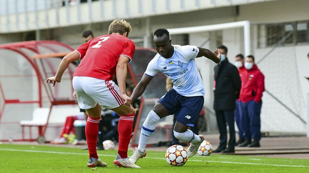 Такие моменты могут погубить карьеру, – тренер Динамо о массовой драке с участием Диалло Такие моменты могут погубить карьеру, – тренер Динамо о массовой драке с участием Диалло